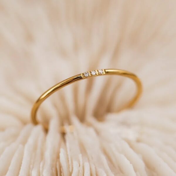 Anillo Dafne III