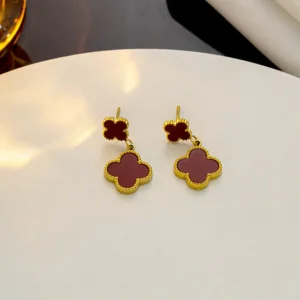 Aretes Clovers